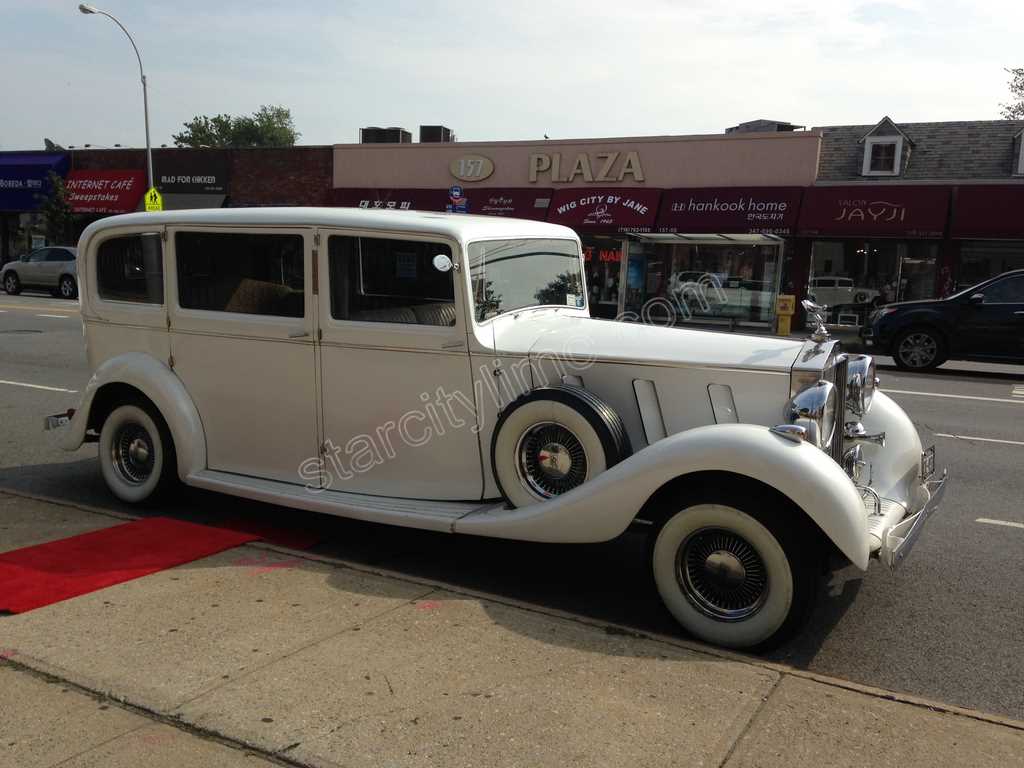 Antique Rolls Royce Phantom Wedding in NYC