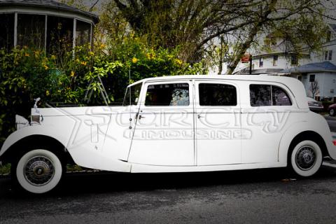Rolls Royce Phantom Limousine in Long Island