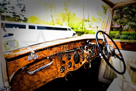 Antique Rolls Royce Limousine for Engagement