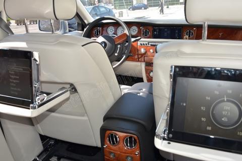 Rolls Royce Phantom for Casino Trip
