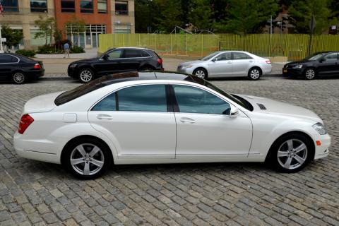 Mercedes S550 Limousine in New York