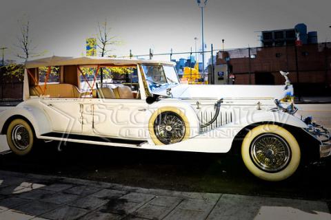 Rolls Royce Convertible Limousine in Queens